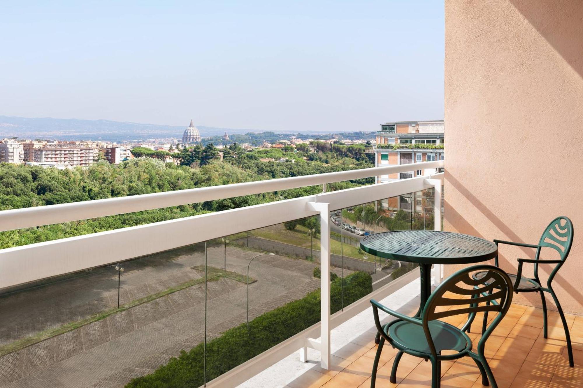 Courtyard By Marriott Rome Central Park Екстериор снимка