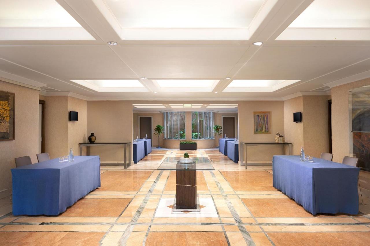 Courtyard By Marriott Rome Central Park Екстериор снимка