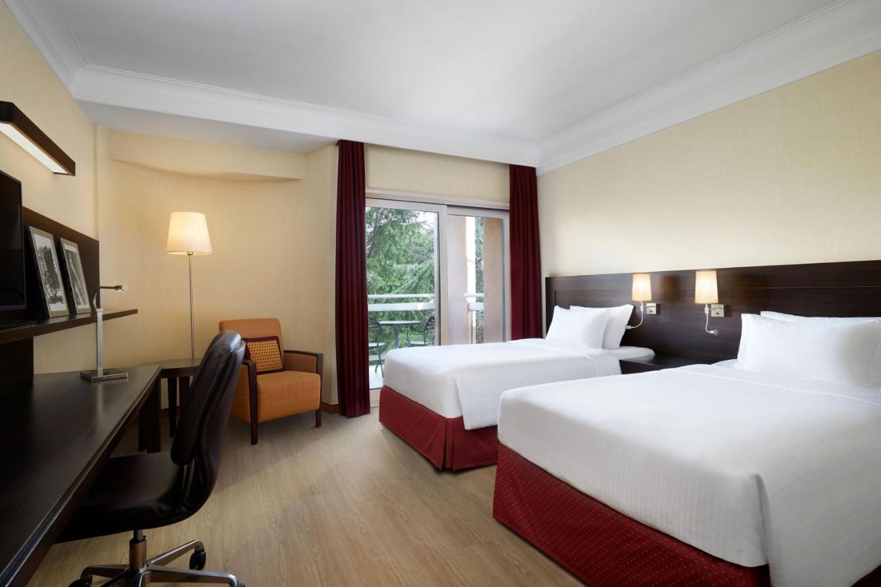 Courtyard By Marriott Rome Central Park Екстериор снимка