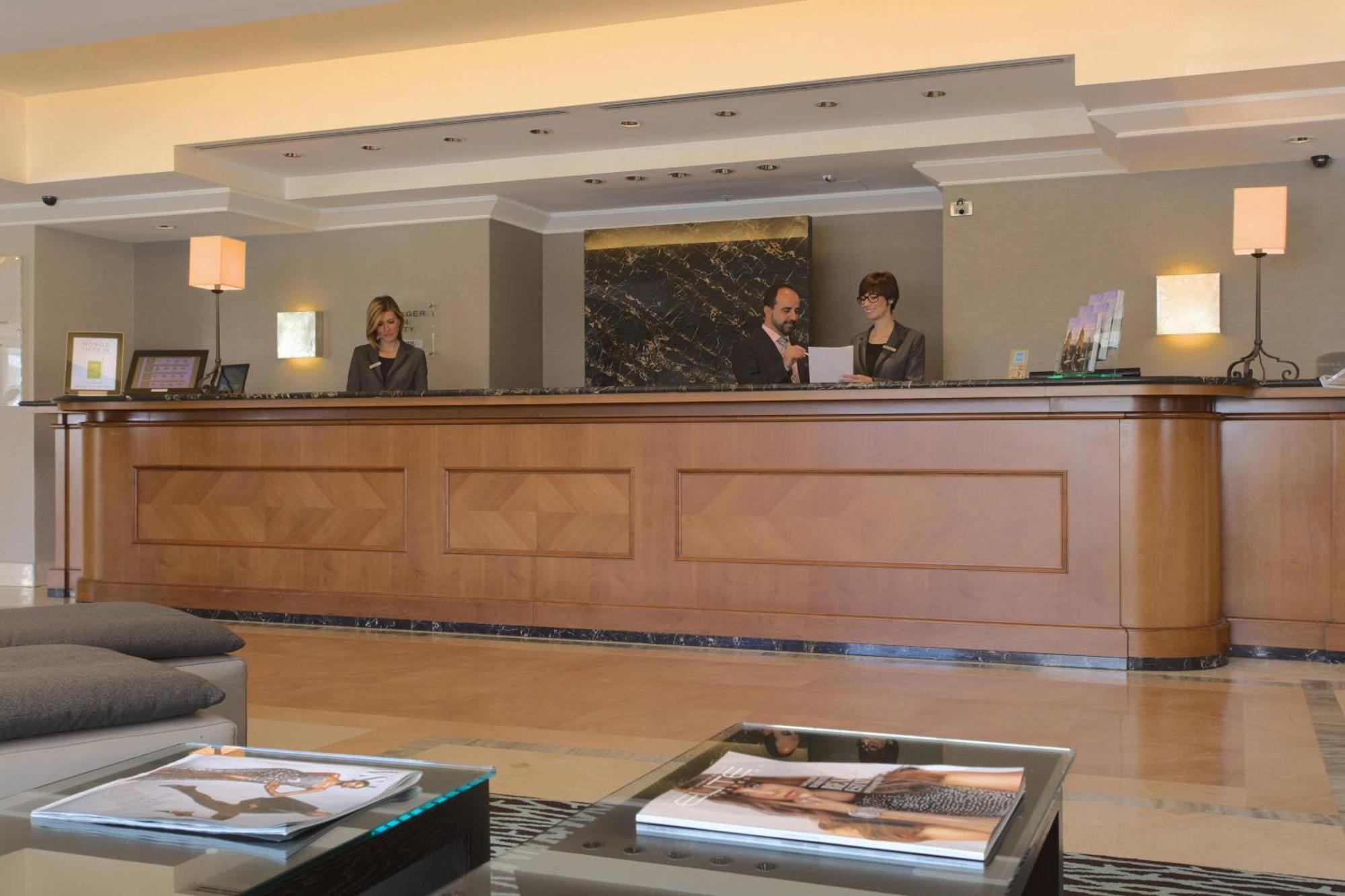 Courtyard By Marriott Rome Central Park Екстериор снимка