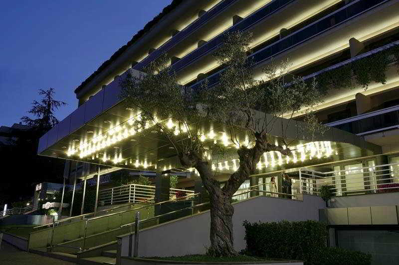 Courtyard By Marriott Rome Central Park Екстериор снимка